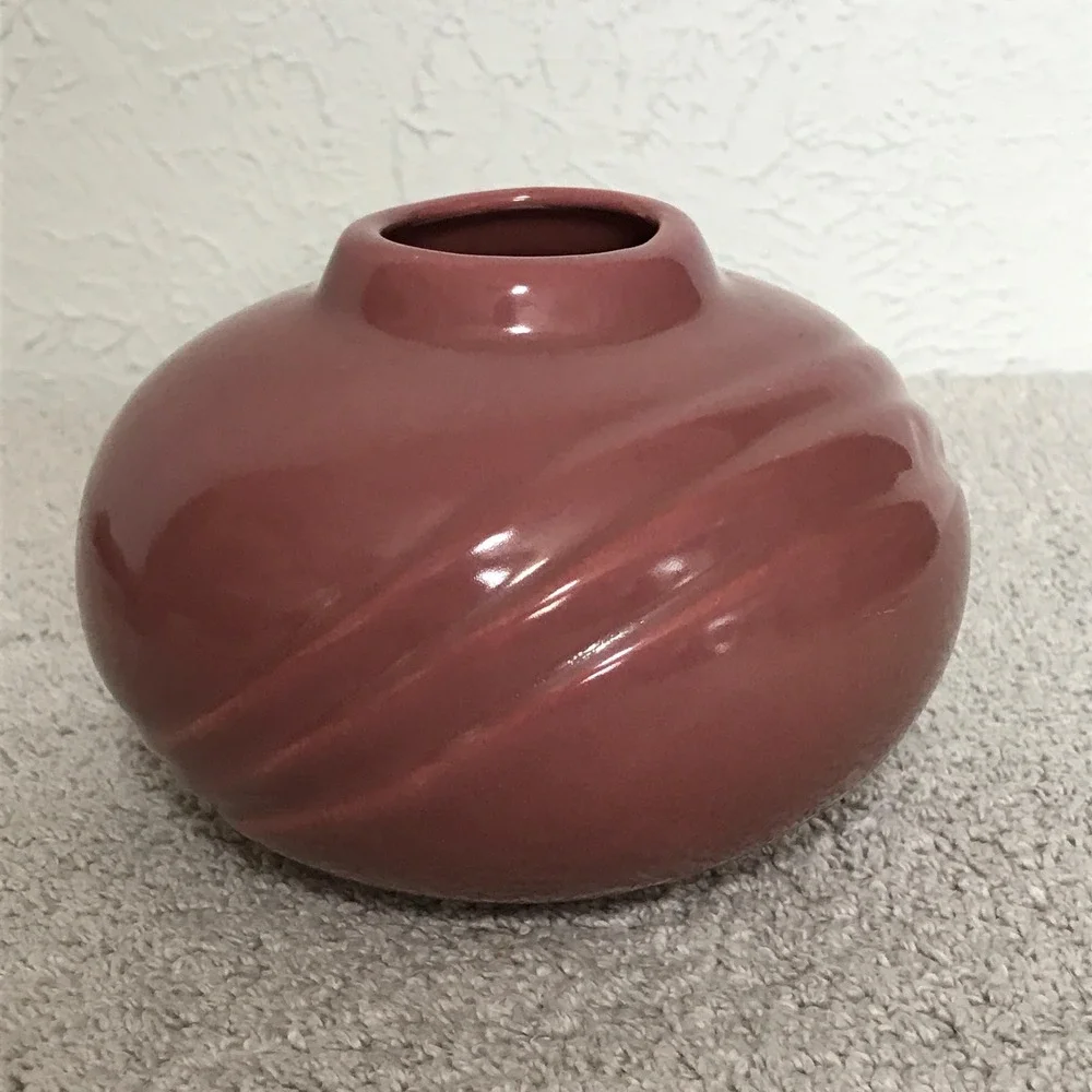 Ceramic Round Vase Pink Mauve Art Deco Style 4.5